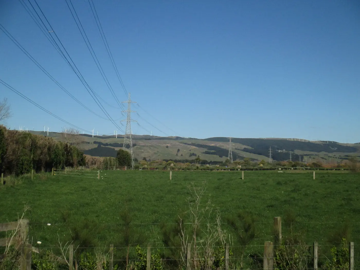 High-voltage power transmission lines